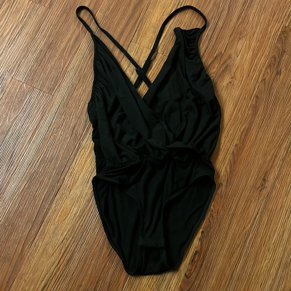 Kimchi Blue Surplice Bodysuit (size XS) - Picture 5 of 8